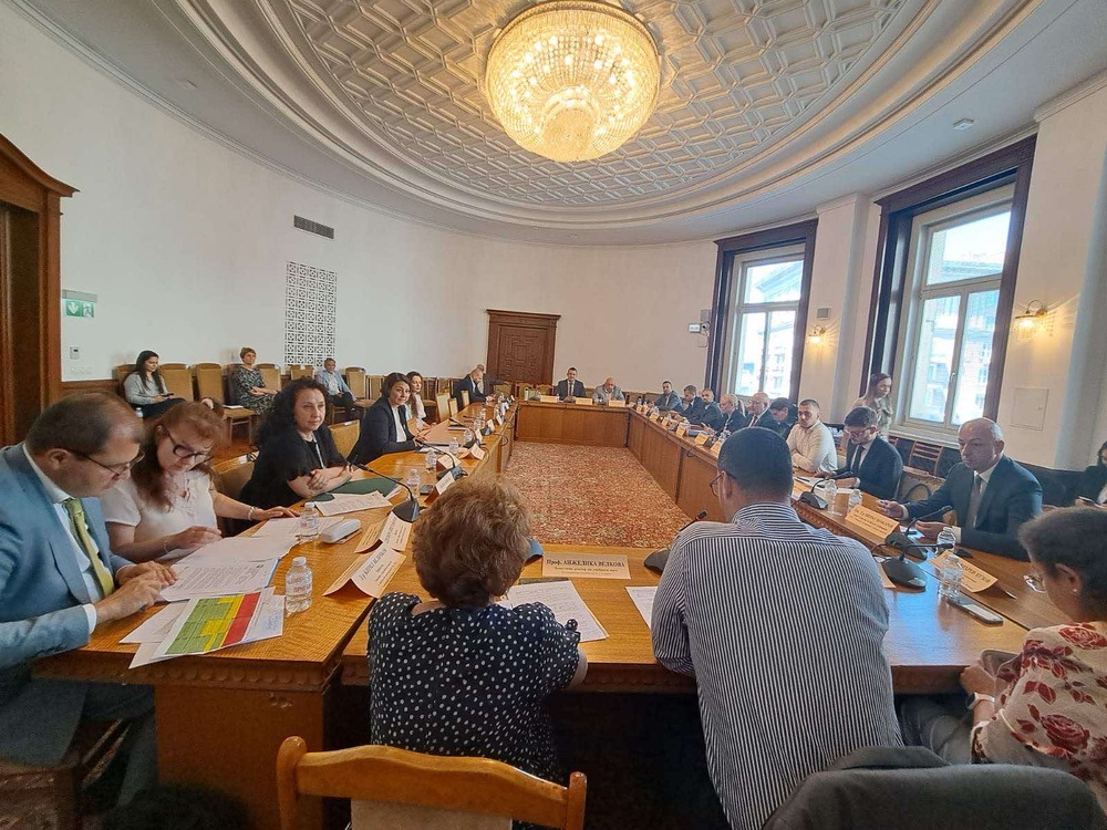 По предложение на БСП-ОЛ: Намалява се лихвата по студентските кредити от 7% на 3%