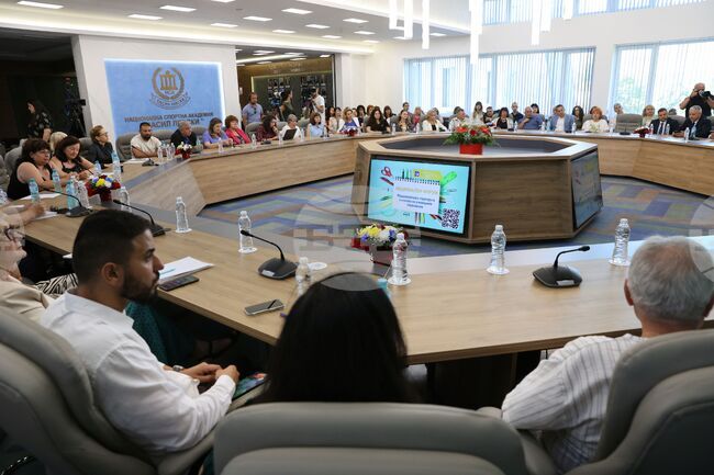 Дискусия за образователната структура в системата на училищното образование беше организирана от МОН