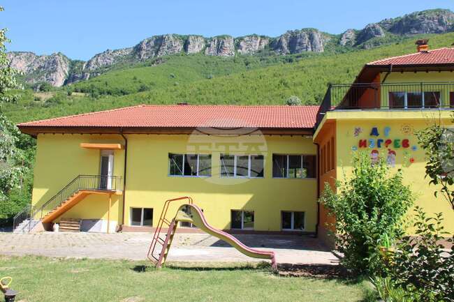 Детската градина в тетевенското село Глогово е изцяло обновена и ремонтирана