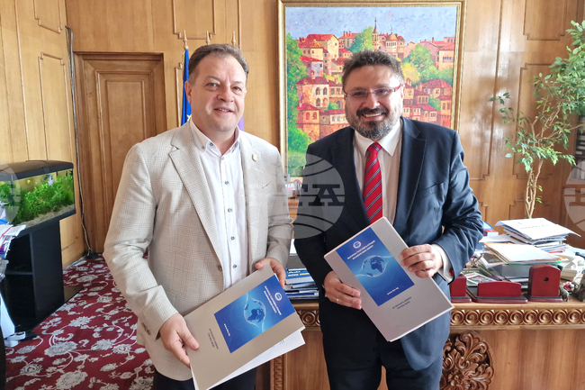 Велико Търново - БТА - Община - договор за сътрудничество - подписване