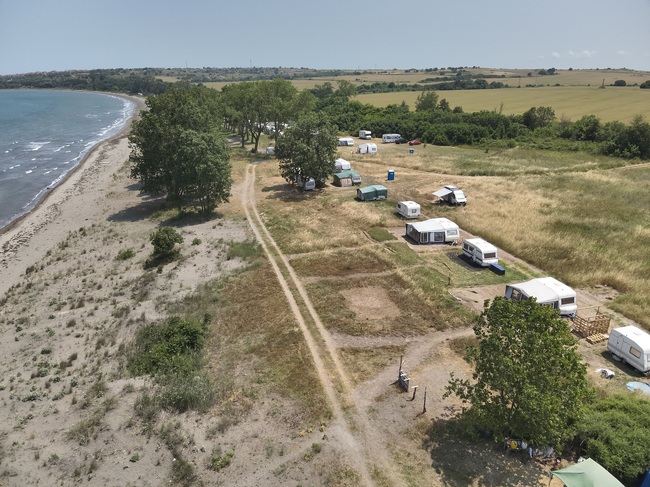 Тестово заснемане с дрон край Черноморец установи над 30 незаконни обекта в пясъчни дюни 