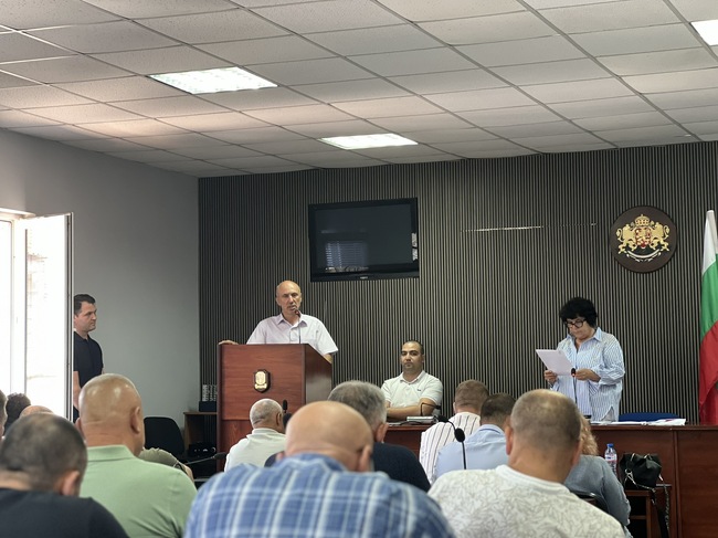 Общинските съветници в Омуртаг избраха Хасан Мустафов за обществен посредник