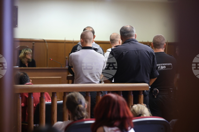 Съдът предстои да се произнесе по мерките за неотклонение на Никола Барбутов и Петър Рафаилов