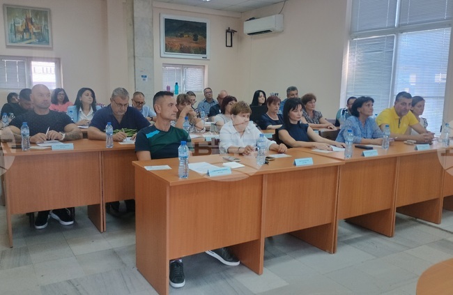 Областният управител няма върнато решение на Общинския съвет в Бяла Слатина за половин година 