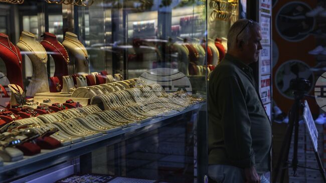 Турция готви премахване на кешовите разплащания при търговията със злато чрез нова система за проследяване 