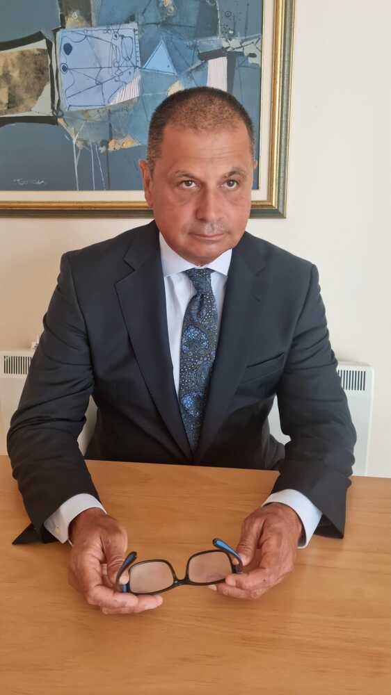 Задлъжнялостта на много от българските младежи по бързи кредити е пречка за реализацията им при работодатели, плащащи реални заплати, каза председателят на Българската хотелска асоциация