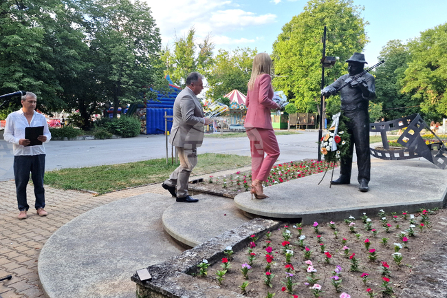  Шумен - Комедиен театрален фестивал „Тодор Колев“ - откриване