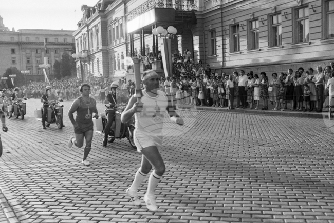 Пренасяне на олимпийския огън през територията на България през 1980 година