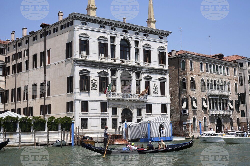 Осем ранени при сблъсък на плавателни съдове във Венеция