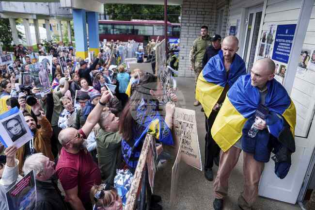 Руските сили са екзекутирали 268 украински военнопленници, заяви украинският омбудсман