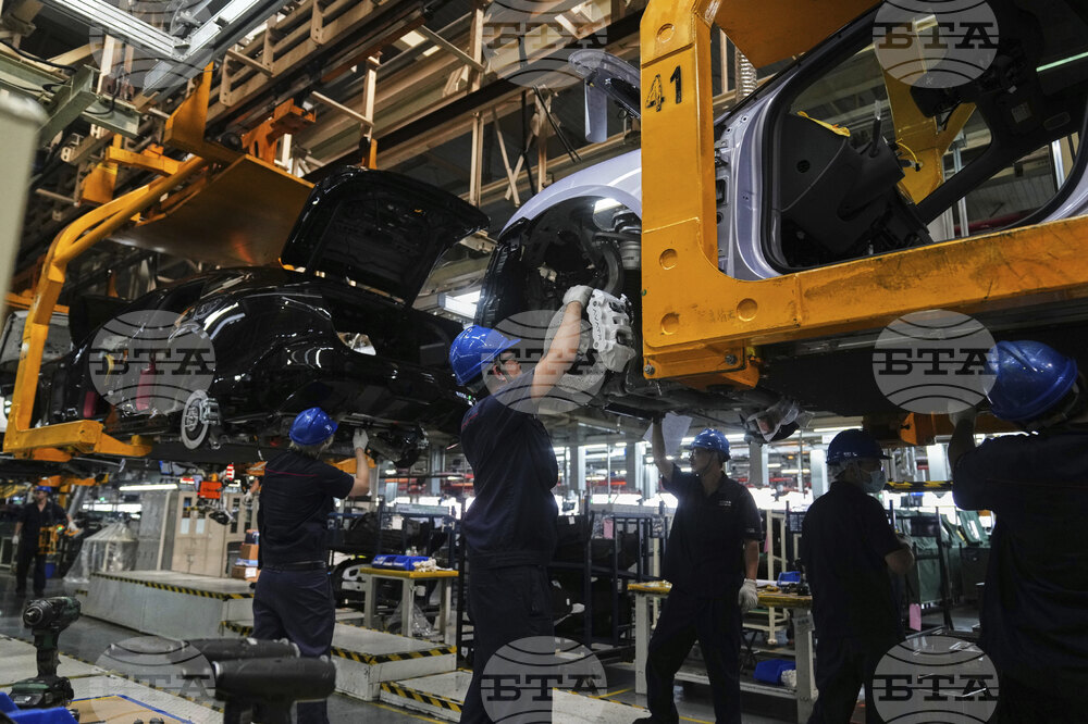 Китай обяви план за „стабилизиране“ на растежа в автомобилния сектор през следващите две години 