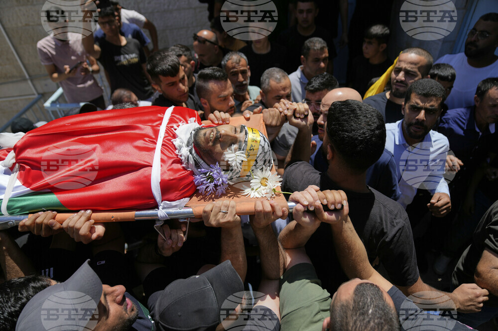 CORRECTION Israel Palestinians