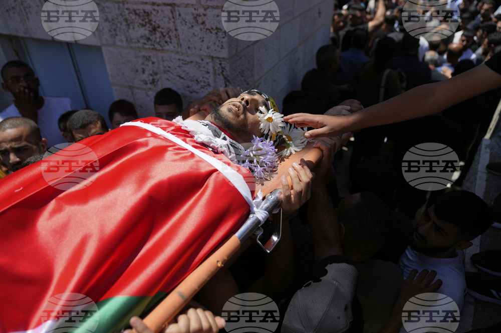 CORRECTION APTOPIX Israel Palestinians