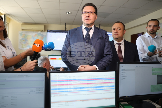 Обезопасени са 20 критични точки по пътищата в страната, съобщи министър Иван Иванов