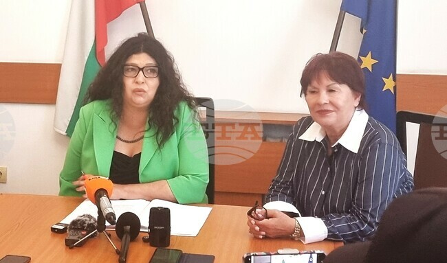 Община Варна не е поискала от държавата Паметника на съветската армия, макар да има решение на Общинския съвет, каза областният управител