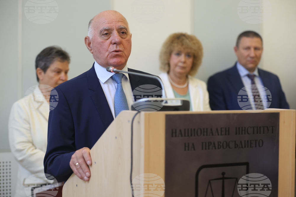 Национален институт на правосъдието - млади юристи - завършване на учебната година