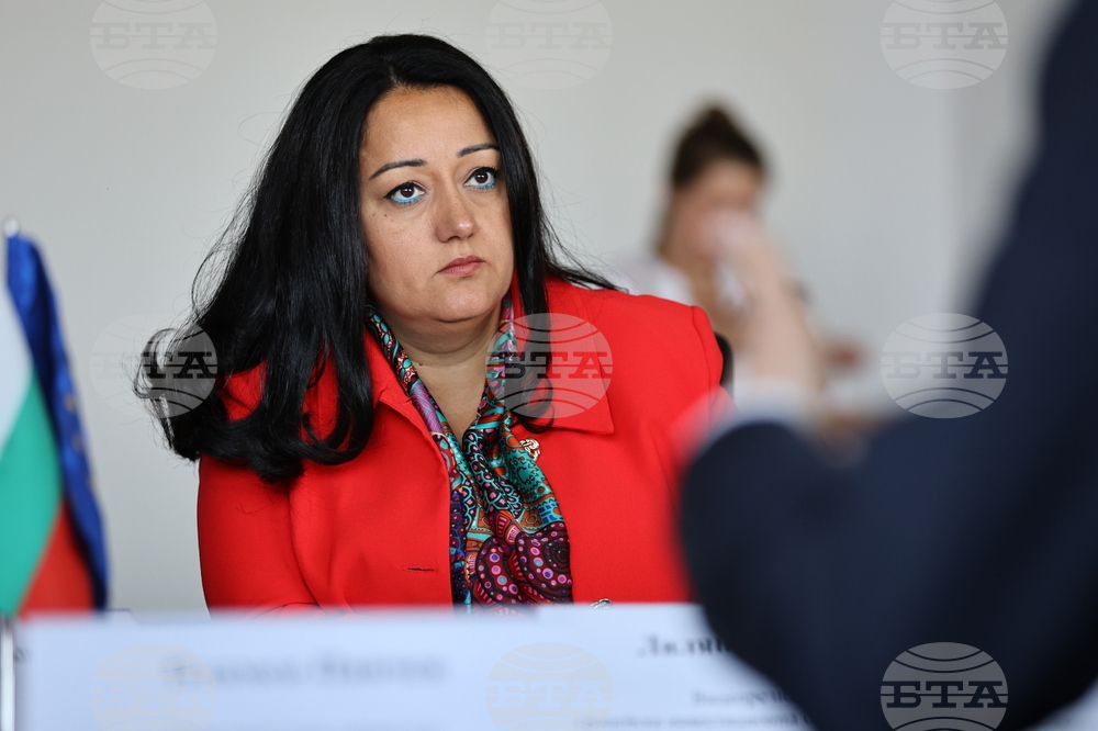 Пловдив - "Диалог Иновации.бг 2040: Изграждане на успешни национални политики за иновации и трансфер на технологии в Европа" - кръгла маса