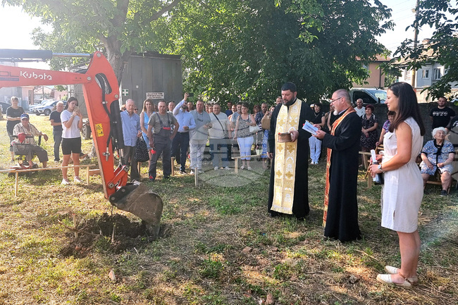 В плевенското село Ясен започна изграждането на храм