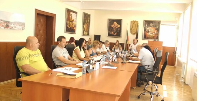 Общинският съвет в Тополовград одобри кандидатурата на Общината по проект за ремонти на улици в общинския център и село Орешник