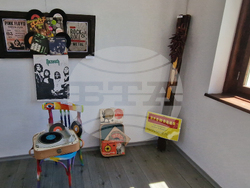 Троян - изложба - „70 реверберации на времето“ на художника Стефан Мичев