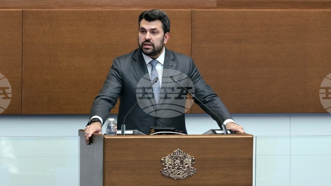 Six Months On, President Yet to Respond to Foreign Ministry's Proposals for Seven Bulgarian Ambassadors