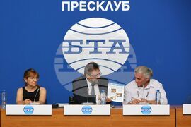Национален пресклуб на БТА - договор - подписване