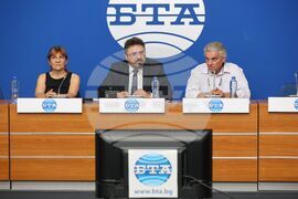 Национален пресклуб на БТА - договор - подписване