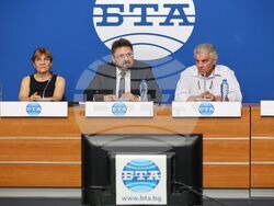 Национален пресклуб на БТА - договор - подписване