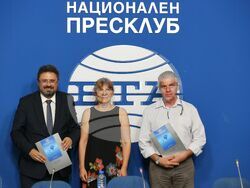 Национален пресклуб на БТА - договор - подписване