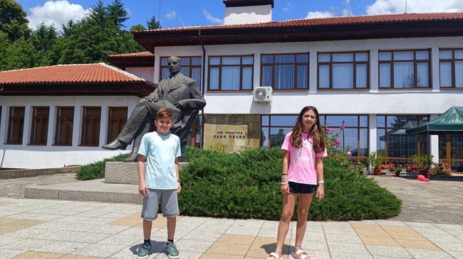 Училище „Елин Пелин“ в Остин, Тексас, започна рубрика „Моето лято“ 