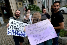 Протест - млади лекари и специализанти „Бъдеще в България“