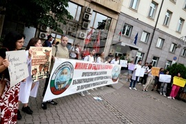 Протест - млади лекари и специализанти „Бъдеще в България“