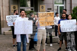 Протест - млади лекари и специализанти „Бъдеще в България“