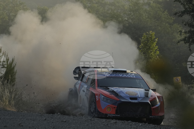 От Тенак спечели Рали Акрополис Гърция и се завърна в битката за титлата в WRC