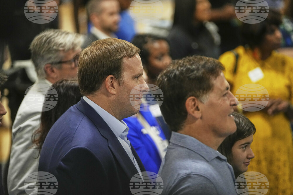 Mavericks Flagg Basketball