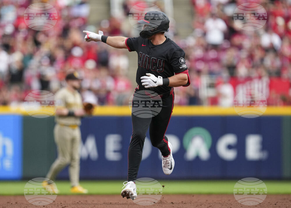 Padres Reds Baseball