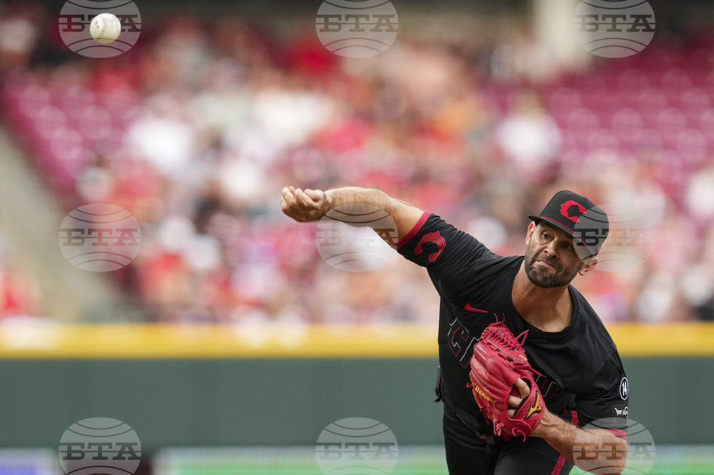 Padres Reds Baseball