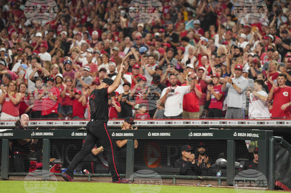 Padres Reds Baseball