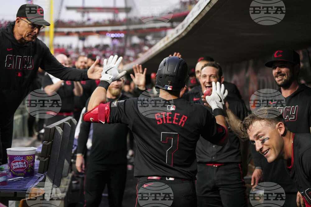 Padres Reds Baseball