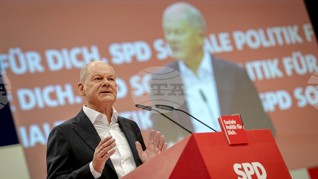 Бившият германски канцлер Шолц даде показания по разследване за „Северен поток 2“ 