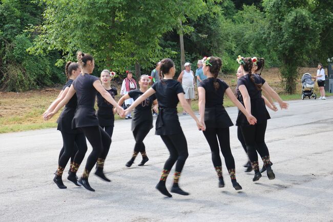 Областна администрация Русе: Повече от 100 изпълнители от Северна България се включиха в 14-ия фолклорен фестивал „Жива вода“ 