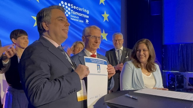 "Продължаваме промяната" е приета за член на АЛДЕ