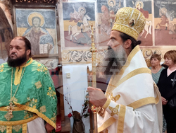 Брезник - патриарх Даниил - света литургия