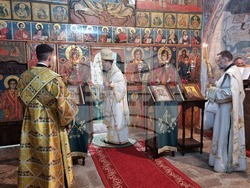 Брезник - патриарх Даниил - света литургия