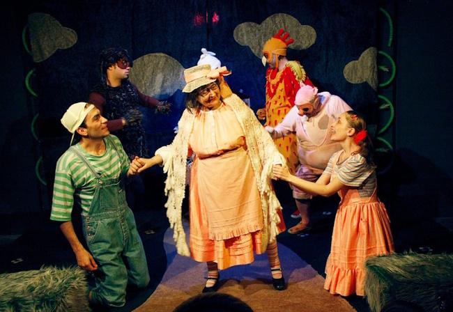 Пума влезе като невидимо зло в театрален спектакъл