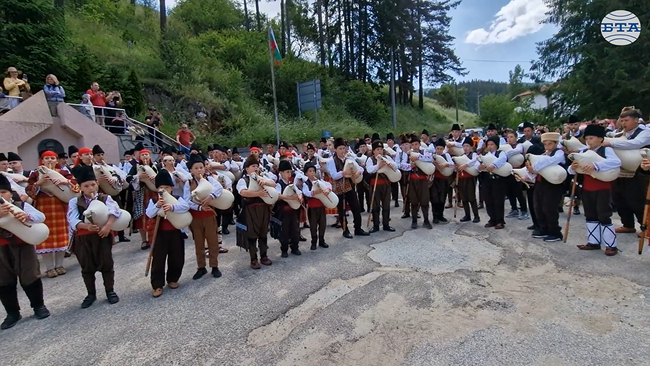 Гайдари от цяла България се събраха в смолянското село Стойките за националния събор „Апостол Кисьов“