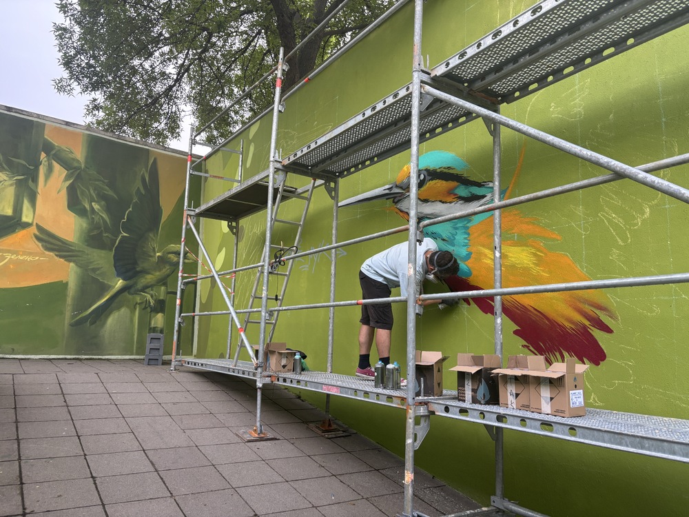 Подлезът при Южния парк в София се превръща в градска галерия с творби от над 40 артисти