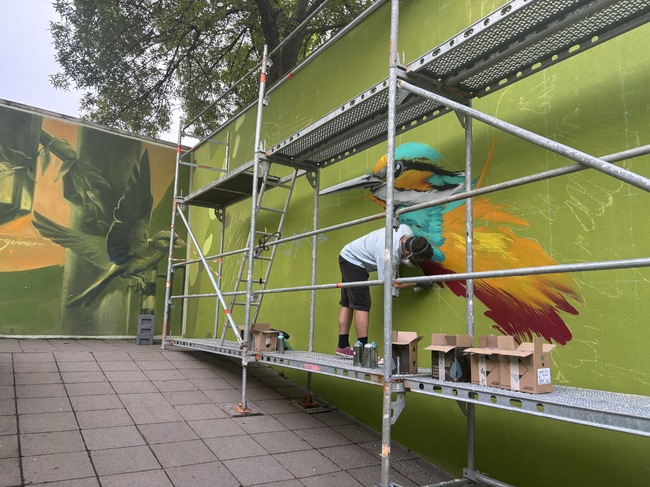 Подлезът при Южния парк в София се превръща в градска галерия с творби от над 40 артисти