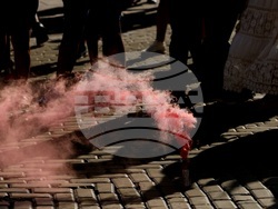 Протест за запазване на лева