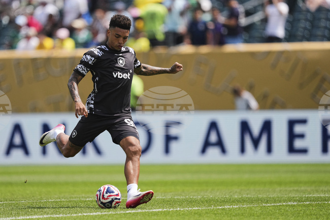 Нотингам Форест подписа с бразилския национал Игор Жезуш